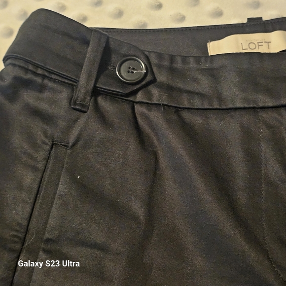 Loft Women's Black Shorts - Picture 2 of 11